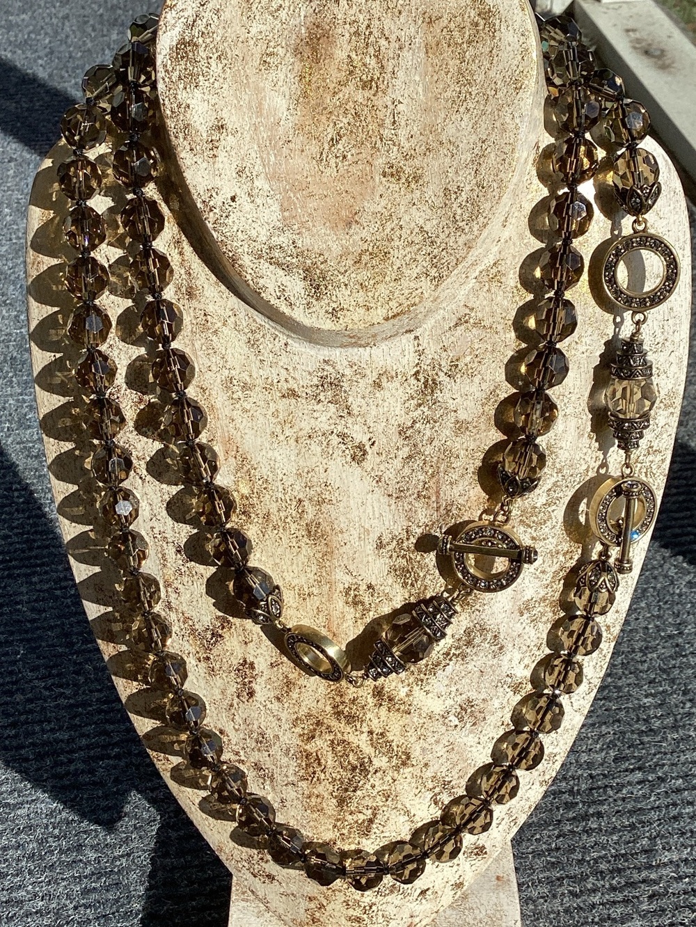 Heidi Daus smoky bead crystal necklace
“Let me count the ways” versatile chic